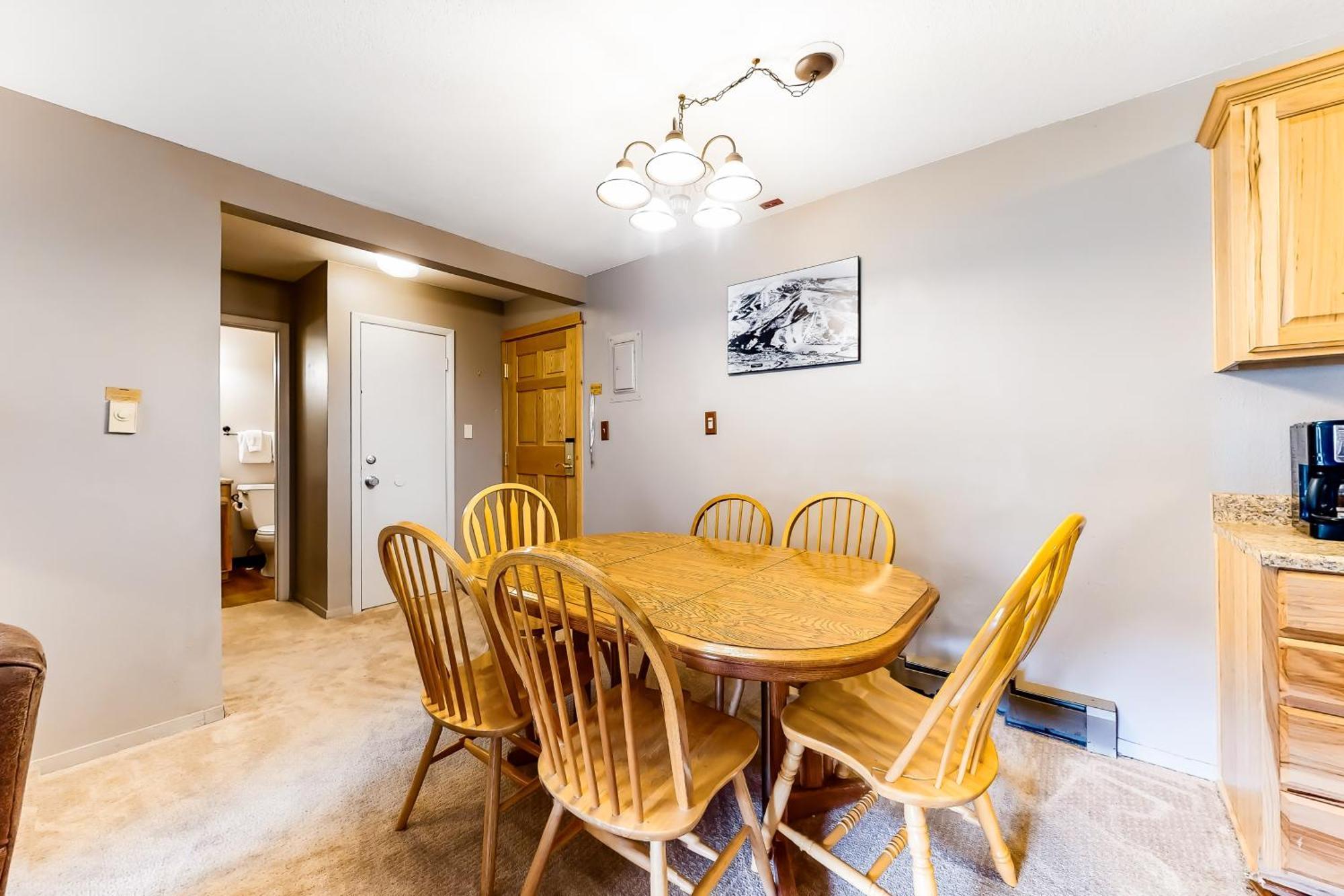 Ski Inn Steamboat Springs Room photo